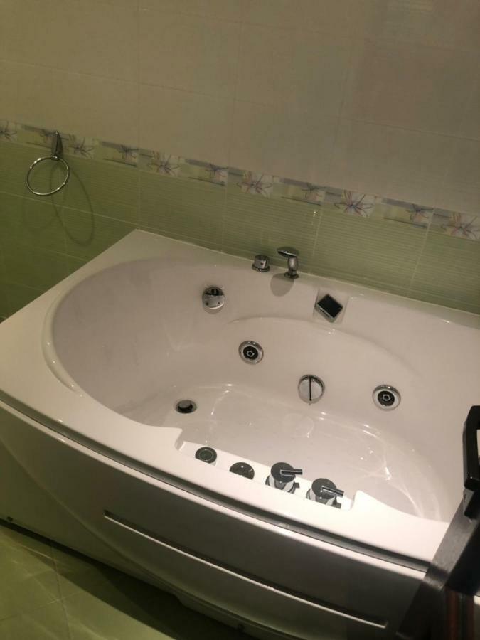 Hotel White House Kŭrdzhali Extérieur photo